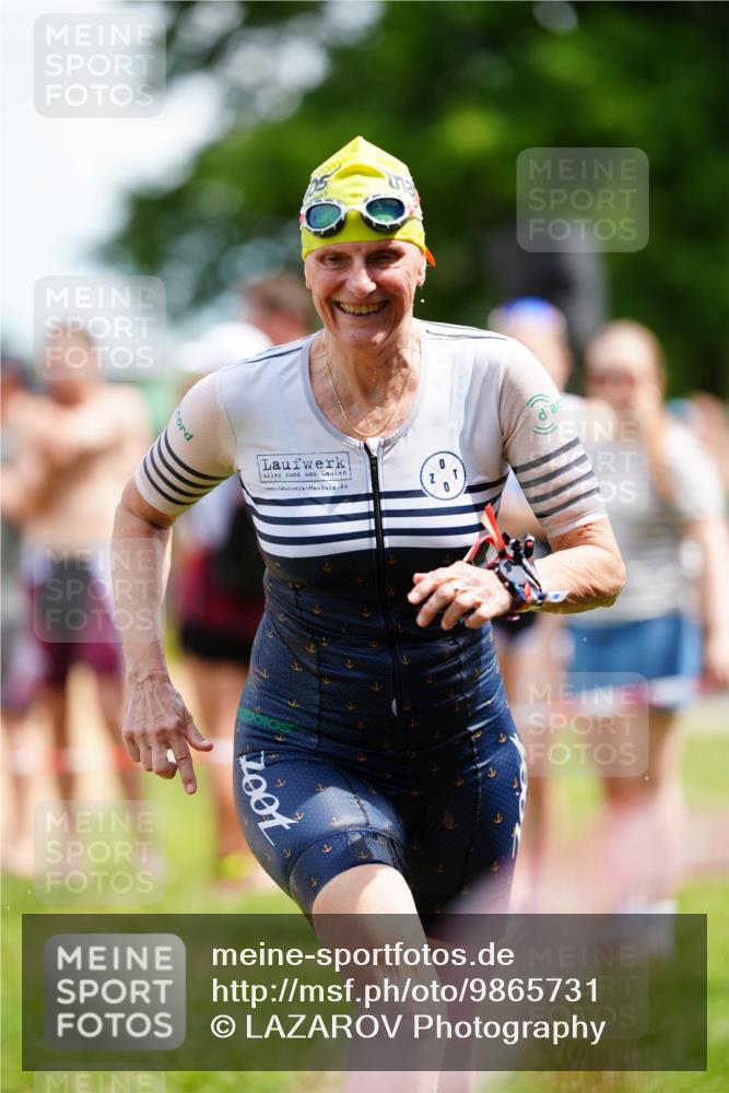 21.06.2026 - 29. Vierlanden-Triathlon LAZAROV Photography http://msf.ph/oto/9865731 21.06.2026 13:12:18 Schwimmen 1152, 1159 meine-sportfotos.de