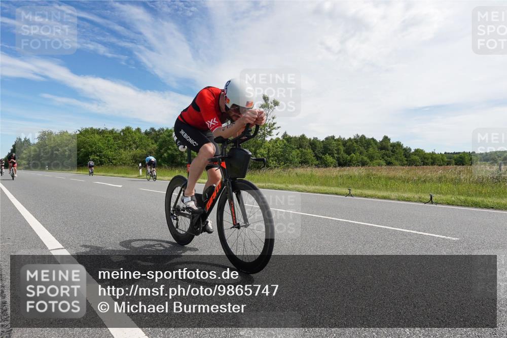 21.06.2026 - Viking Triathlon Michael Burmester http://msf.ph/oto/9865747 21.06.2026 11:19:16 Radfahren 13, 17, 185, 295, 536, 537, 541, 576, 623 meine-sportfotos.de