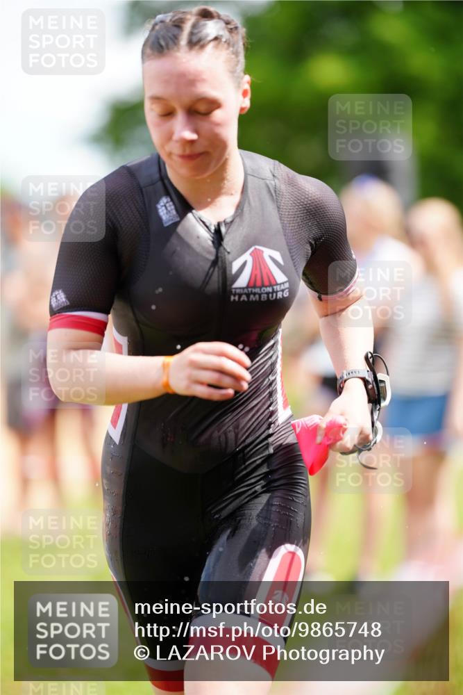 21.06.2026 - 29. Vierlanden-Triathlon LAZAROV Photography http://msf.ph/oto/9865748 21.06.2026 13:12:31 Schwimmen 1107, 1112, 1163 meine-sportfotos.de