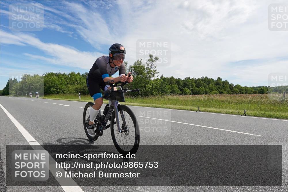 21.06.2026 - Viking Triathlon Michael Burmester http://msf.ph/oto/9865753 21.06.2026 11:19:19 Radfahren 13, 17, 185, 198, 536, 537, 541, 623 meine-sportfotos.de