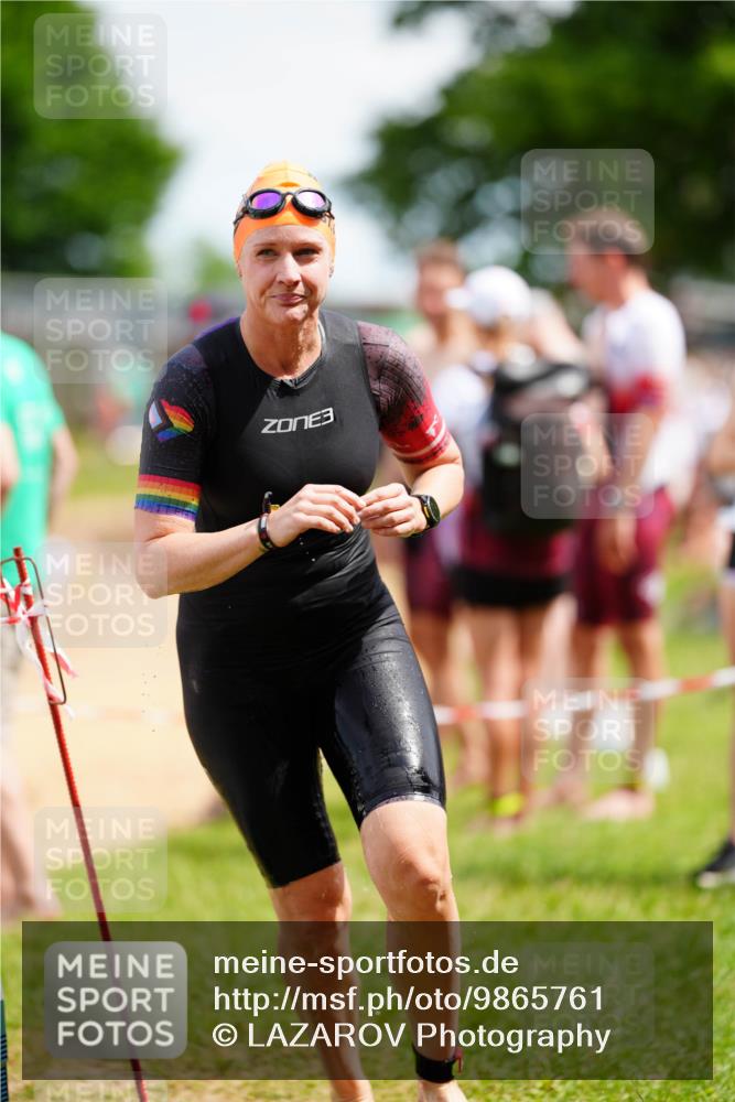 21.06.2026 - 29. Vierlanden-Triathlon LAZAROV Photography http://msf.ph/oto/9865761 21.06.2026 13:12:36 Schwimmen 1107, 1112, 1162, 1163 meine-sportfotos.de