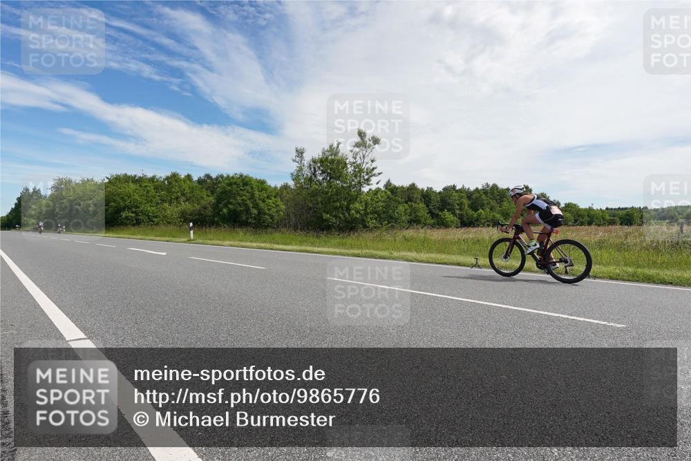 21.06.2026 - Viking Triathlon Michael Burmester http://msf.ph/oto/9865776 21.06.2026 11:19:31 Radfahren 17, 185, 198, 254, 297, 416, 551, 644 meine-sportfotos.de