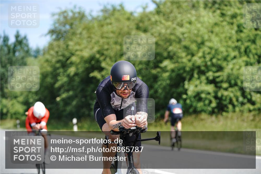21.06.2026 - Viking Triathlon Michael Burmester http://msf.ph/oto/9865787 21.06.2026 12:01:08 Radfahren 30, 43, 82, 155, 170, 260, 260, 323, 343, 390, 391, 472, 548, 554, 555, 646 meine-sportfotos.de