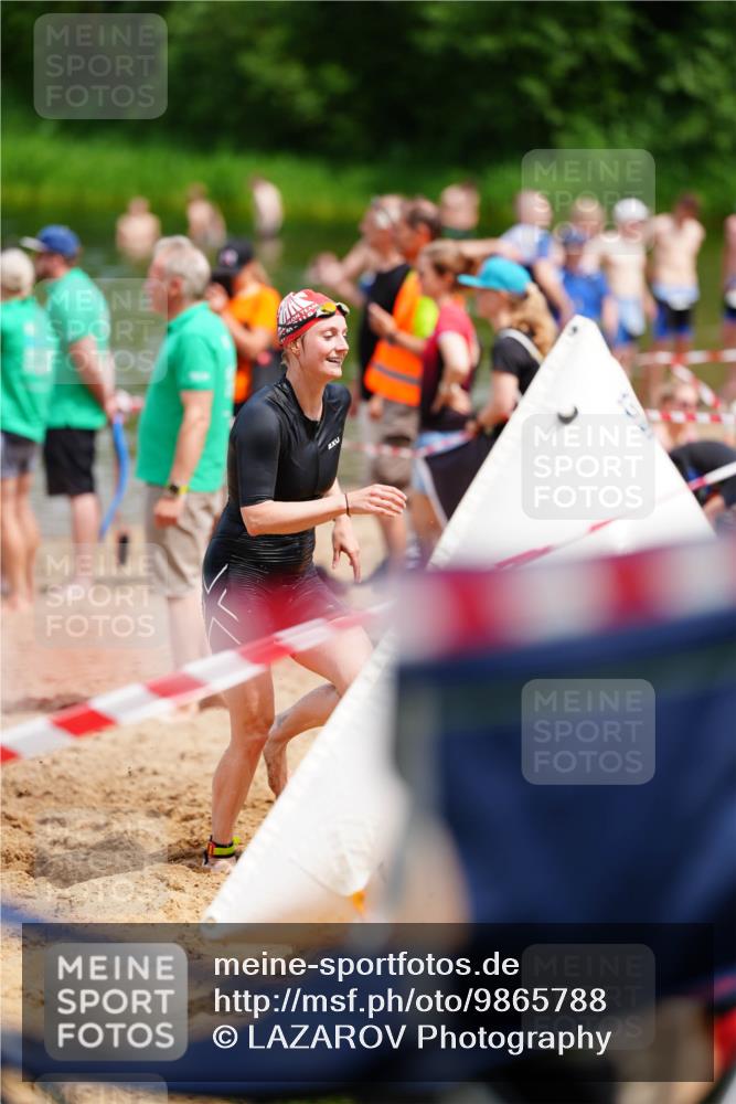 21.06.2026 - 29. Vierlanden-Triathlon LAZAROV Photography http://msf.ph/oto/9865788 21.06.2026 13:13:17 Schwimmen 1106, 1109, 1143 meine-sportfotos.de