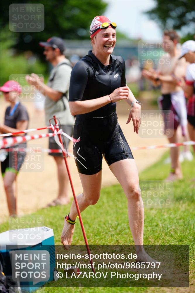 21.06.2026 - 29. Vierlanden-Triathlon LAZAROV Photography http://msf.ph/oto/9865797 21.06.2026 13:13:19 Schwimmen 1106, 1109, 1143 meine-sportfotos.de