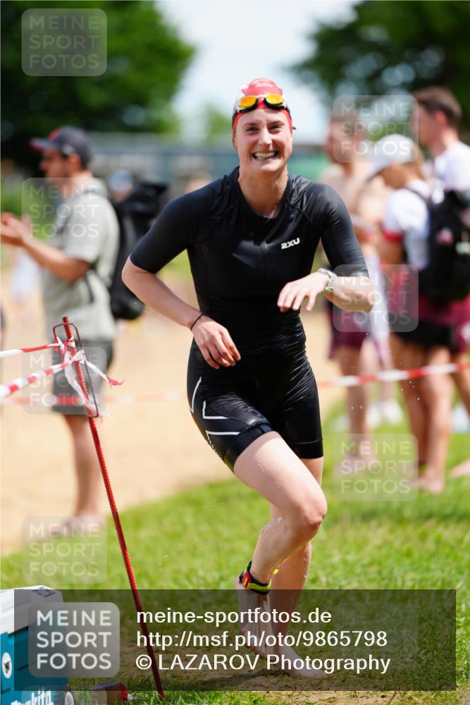 21.06.2026 - 29. Vierlanden-Triathlon LAZAROV Photography http://msf.ph/oto/9865798 21.06.2026 13:13:20 Schwimmen 1106, 1109, 1143 meine-sportfotos.de