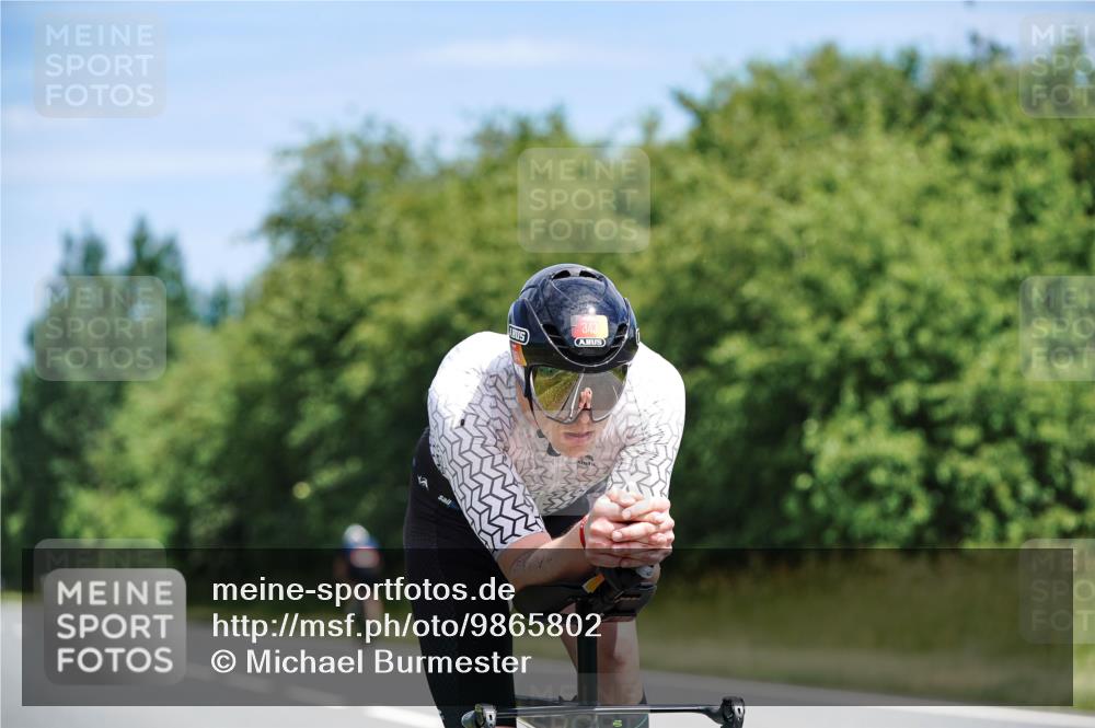 21.06.2026 - Viking Triathlon Michael Burmester http://msf.ph/oto/9865802 21.06.2026 12:01:11 Radfahren 30, 43, 82, 260, 323, 343, 390, 391, 472, 548, 555, 646 meine-sportfotos.de