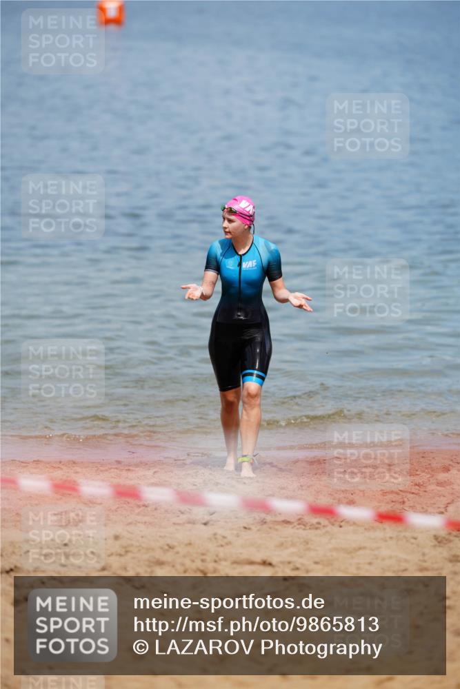 21.06.2026 - 29. Vierlanden-Triathlon LAZAROV Photography http://msf.ph/oto/9865813 21.06.2026 13:14:17 Schwimmen 1142, 1144 meine-sportfotos.de