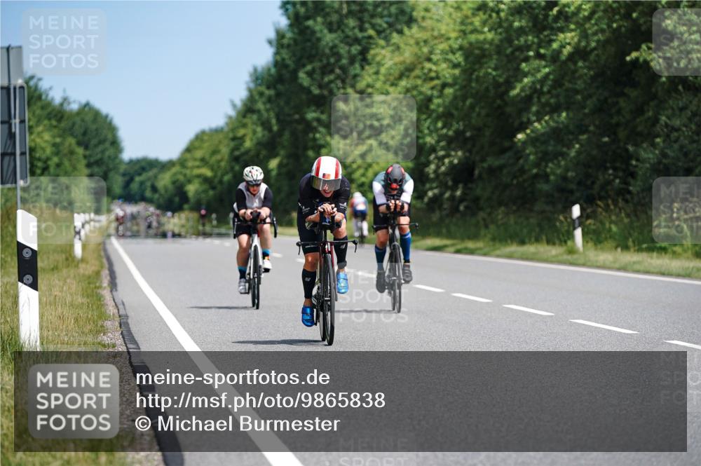 21.06.2026 - Viking Triathlon Michael Burmester http://msf.ph/oto/9865838 21.06.2026 12:01:39 Radfahren 13, 124, 171, 196, 206, 322, 540, 648 meine-sportfotos.de