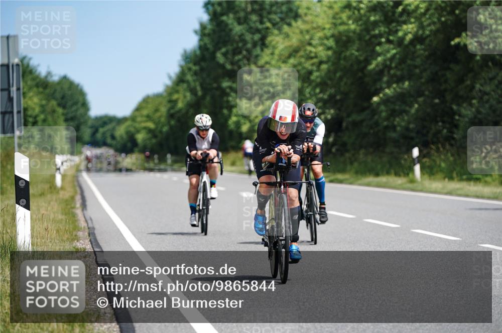 21.06.2026 - Viking Triathlon Michael Burmester http://msf.ph/oto/9865844 21.06.2026 12:01:40 Radfahren 13, 124, 171, 196, 206, 322, 540, 648 meine-sportfotos.de