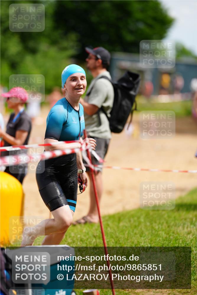 21.06.2026 - 29. Vierlanden-Triathlon LAZAROV Photography http://msf.ph/oto/9865851 21.06.2026 13:15:03 Schwimmen 1137, 1160 meine-sportfotos.de