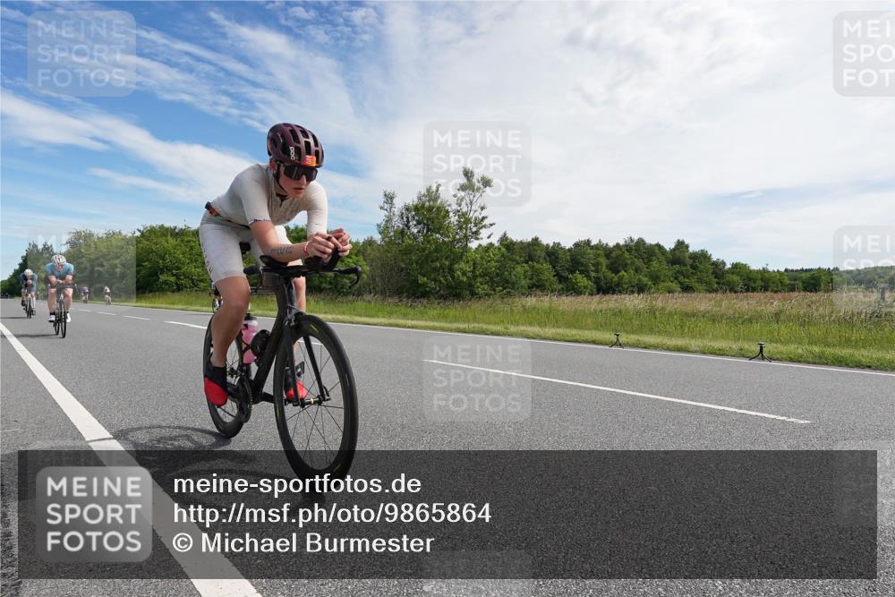 21.06.2026 - Viking Triathlon Michael Burmester http://msf.ph/oto/9865864 21.06.2026 11:20:23 Radfahren 2, 19, 21, 73, 98, 126, 238, 391, 404, 472, 509, 532, 543, 625 meine-sportfotos.de