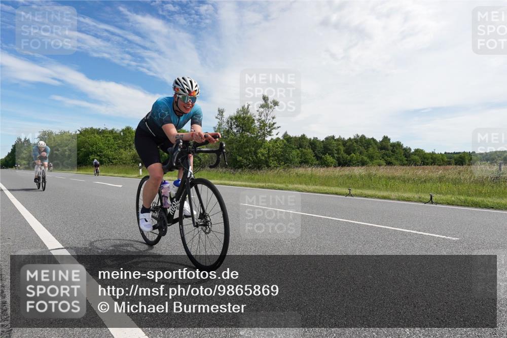 21.06.2026 - Viking Triathlon Michael Burmester http://msf.ph/oto/9865869 21.06.2026 11:20:24 Radfahren 2, 19, 21, 73, 98, 126, 238, 391, 404, 472, 509, 532, 543, 625 meine-sportfotos.de