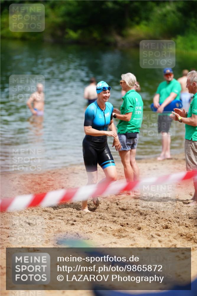 21.06.2026 - 29. Vierlanden-Triathlon LAZAROV Photography http://msf.ph/oto/9865872 21.06.2026 13:16:03 Schwimmen 1141 meine-sportfotos.de