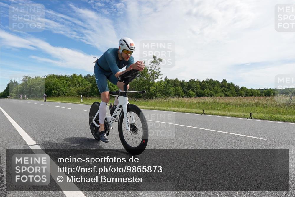 21.06.2026 - Viking Triathlon Michael Burmester http://msf.ph/oto/9865873 21.06.2026 11:20:25 Radfahren 2, 19, 21, 73, 98, 126, 238, 391, 404, 472, 509, 532, 543, 568 meine-sportfotos.de