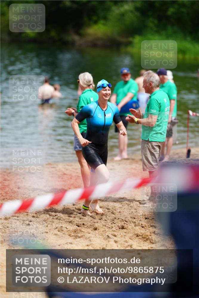 21.06.2026 - 29. Vierlanden-Triathlon LAZAROV Photography http://msf.ph/oto/9865875 21.06.2026 13:16:04 Schwimmen 1141 meine-sportfotos.de