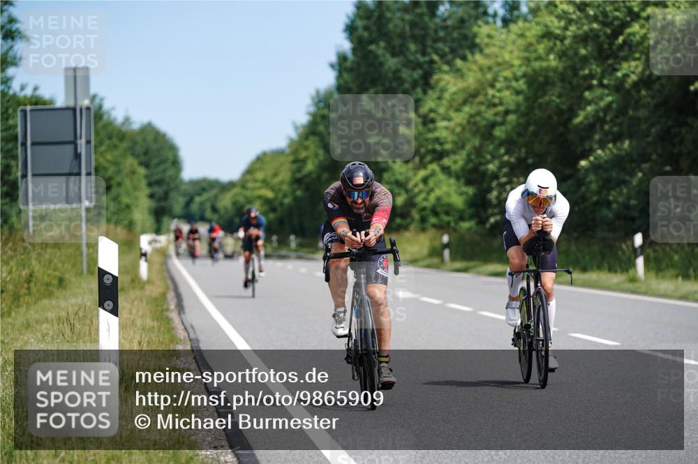 21.06.2026 - Viking Triathlon Michael Burmester http://msf.ph/oto/9865909 21.06.2026 12:02:40 Radfahren 17, 46, 57, 100, 119, 144, 169, 280, 395, 425, 445, 527, 561, 661 meine-sportfotos.de