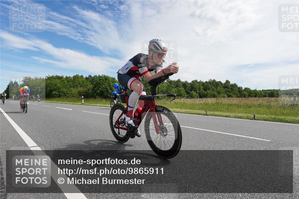 21.06.2026 - Viking Triathlon Michael Burmester http://msf.ph/oto/9865911 21.06.2026 11:20:42 Radfahren 100, 102, 170, 200, 237, 391, 404, 498, 543, 561, 568 meine-sportfotos.de