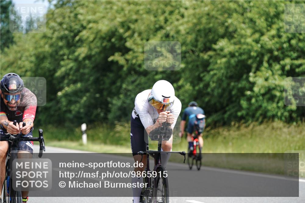 21.06.2026 - Viking Triathlon Michael Burmester http://msf.ph/oto/9865915 21.06.2026 12:02:41 Radfahren 17, 46, 57, 100, 119, 144, 169, 280, 395, 425, 445, 527, 561, 644, 658, 661 meine-sportfotos.de
