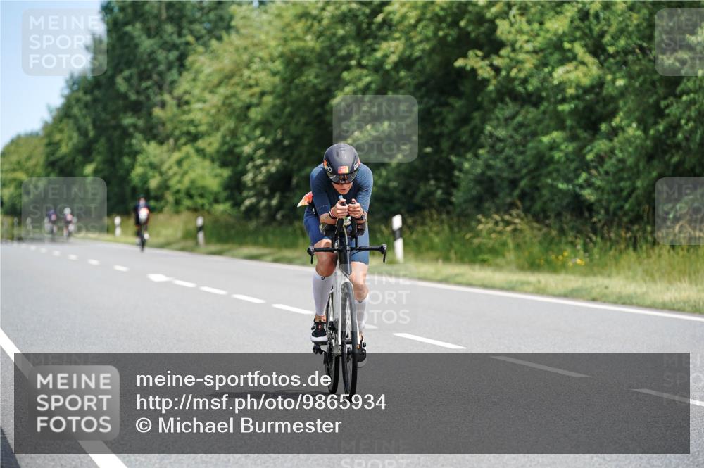 21.06.2026 - Viking Triathlon Michael Burmester http://msf.ph/oto/9865934 21.06.2026 12:02:44 Radfahren 17, 46, 57, 100, 119, 127, 144, 169, 280, 395, 425, 445, 527, 561, 644, 658, 661 meine-sportfotos.de