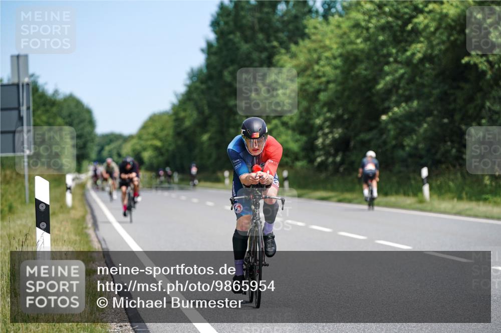 21.06.2026 - Viking Triathlon Michael Burmester http://msf.ph/oto/9865954 21.06.2026 12:02:51 Radfahren 17, 57, 100, 119, 127, 144, 169, 280, 445, 527, 561, 644, 658, 661 meine-sportfotos.de