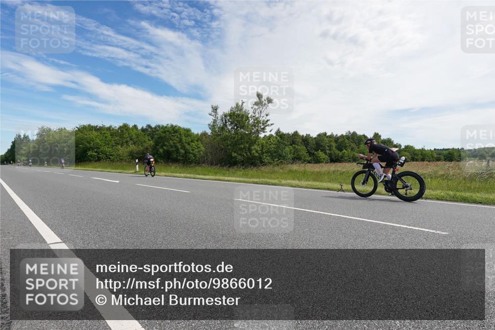 21.06.2026 - Viking Triathlon Michael Burmester http://msf.ph/oto/9866012 21.06.2026 11:21:50 Radfahren 26, 51, 92, 171, 194, 205, 269, 298, 640, 652 meine-sportfotos.de