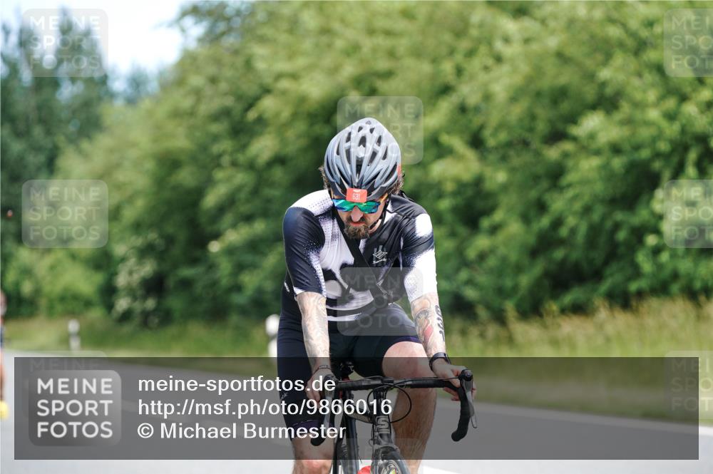 21.06.2026 - Viking Triathlon Michael Burmester http://msf.ph/oto/9866016 21.06.2026 12:03:17 Radfahren 65, 74, 102, 103, 161, 176, 238, 247, 257, 270, 270, 271, 271, 426, 565, 569, 606, 631 meine-sportfotos.de