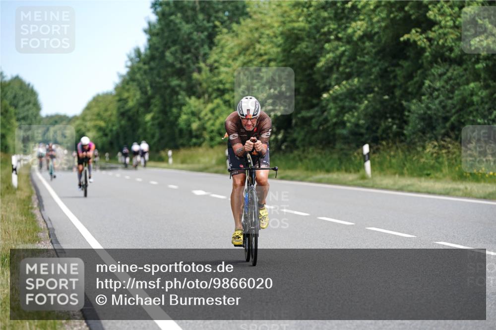 21.06.2026 - Viking Triathlon Michael Burmester http://msf.ph/oto/9866020 21.06.2026 12:03:19 Radfahren 65, 74, 102, 103, 161, 176, 194, 238, 247, 257, 270, 270, 271, 271, 426, 565, 569, 606, 631 meine-sportfotos.de