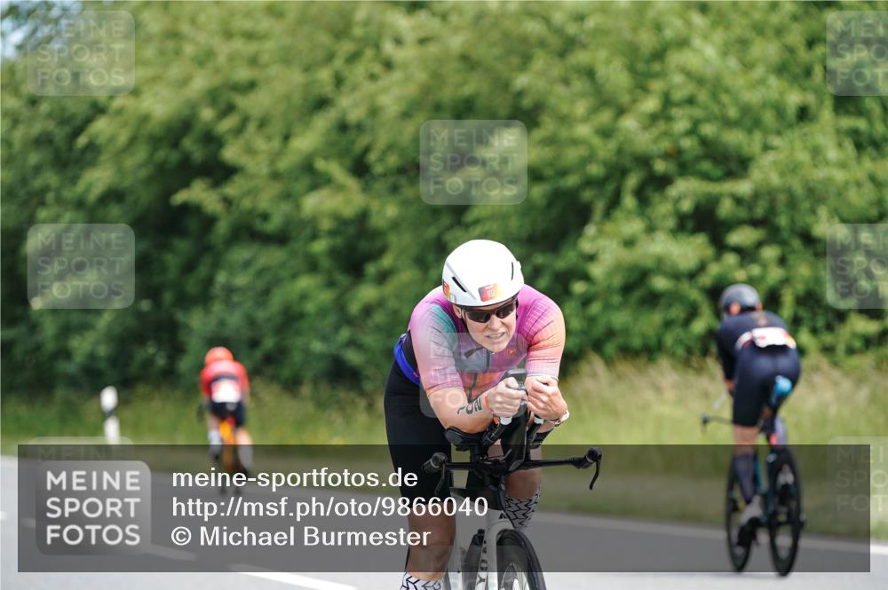 21.06.2026 - Viking Triathlon Michael Burmester http://msf.ph/oto/9866040 21.06.2026 12:03:24 Radfahren 65, 74, 102, 103, 161, 176, 194, 238, 247, 257, 270, 270, 271, 271, 287, 331, 426, 463, 475, 565, 569, 606, 631 meine-sportfotos.de