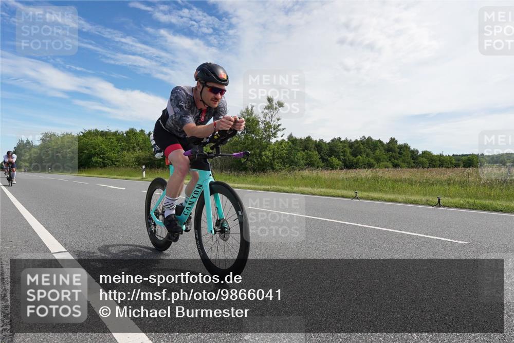 21.06.2026 - Viking Triathlon Michael Burmester http://msf.ph/oto/9866041 21.06.2026 11:22:35 Radfahren 136, 161, 174, 272, 272, 337, 475, 512, 564, 603 meine-sportfotos.de