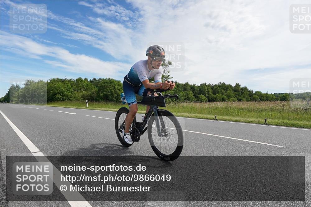 21.06.2026 - Viking Triathlon Michael Burmester http://msf.ph/oto/9866049 21.06.2026 11:22:38 Radfahren 136, 161, 174, 272, 475, 512, 564, 621 meine-sportfotos.de