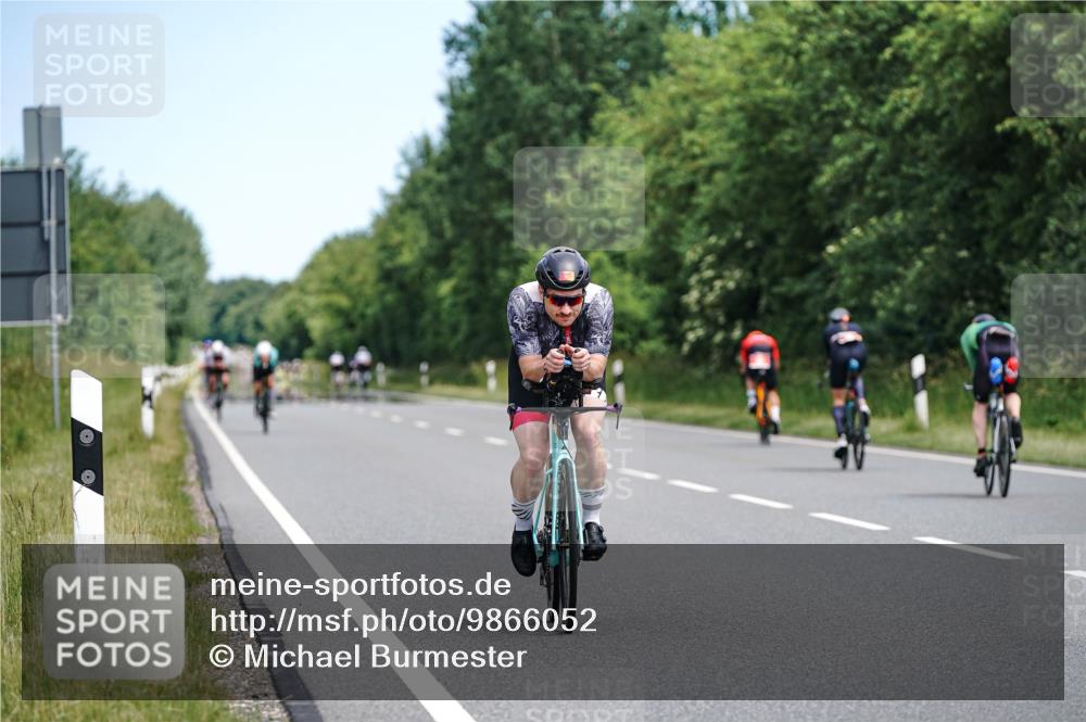 21.06.2026 - Viking Triathlon Michael Burmester http://msf.ph/oto/9866052 21.06.2026 12:03:27 Radfahren 65, 66, 74, 102, 103, 161, 176, 194, 238, 247, 257, 270, 270, 271, 287, 331, 426, 463, 475, 565, 569, 606, 631 meine-sportfotos.de