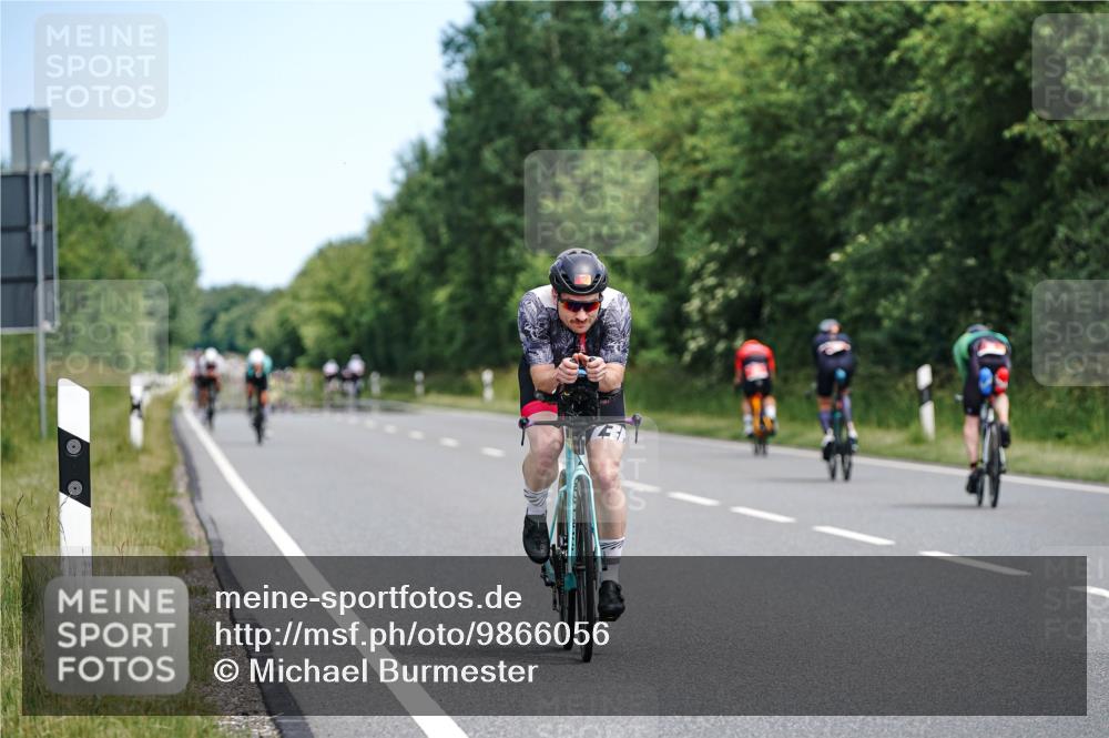 21.06.2026 - Viking Triathlon Michael Burmester http://msf.ph/oto/9866056 21.06.2026 12:03:27 Radfahren 65, 66, 74, 102, 103, 161, 176, 194, 238, 247, 257, 270, 270, 271, 287, 331, 426, 463, 475, 565, 569, 606, 631 meine-sportfotos.de
