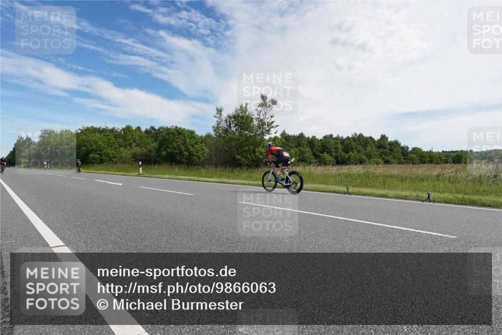 21.06.2026 - Viking Triathlon Michael Burmester http://msf.ph/oto/9866063 21.06.2026 11:22:48 Radfahren 174, 272, 305, 471, 564, 621 meine-sportfotos.de
