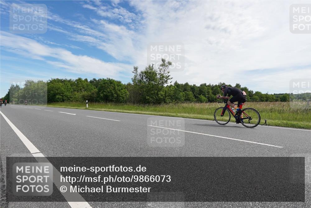 21.06.2026 - Viking Triathlon Michael Burmester http://msf.ph/oto/9866073 21.06.2026 11:23:03 Radfahren 61, 135, 144, 184, 305, 465, 467, 471, 471, 548 meine-sportfotos.de