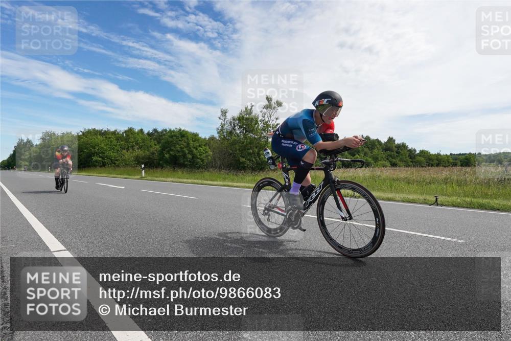21.06.2026 - Viking Triathlon Michael Burmester http://msf.ph/oto/9866083 21.06.2026 11:23:07 Radfahren 61, 135, 144, 184, 305, 465, 467, 471, 471, 548 meine-sportfotos.de