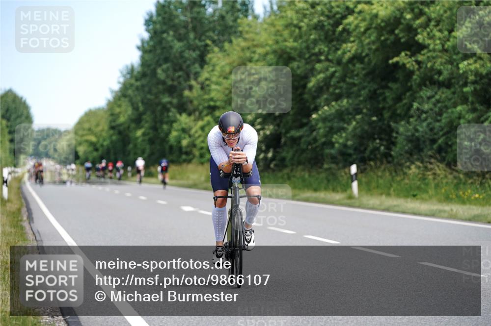 21.06.2026 - Viking Triathlon Michael Burmester http://msf.ph/oto/9866107 21.06.2026 12:03:44 Radfahren 66, 101, 194, 205, 247, 257, 261, 261, 270, 287, 331, 463, 465, 475 meine-sportfotos.de
