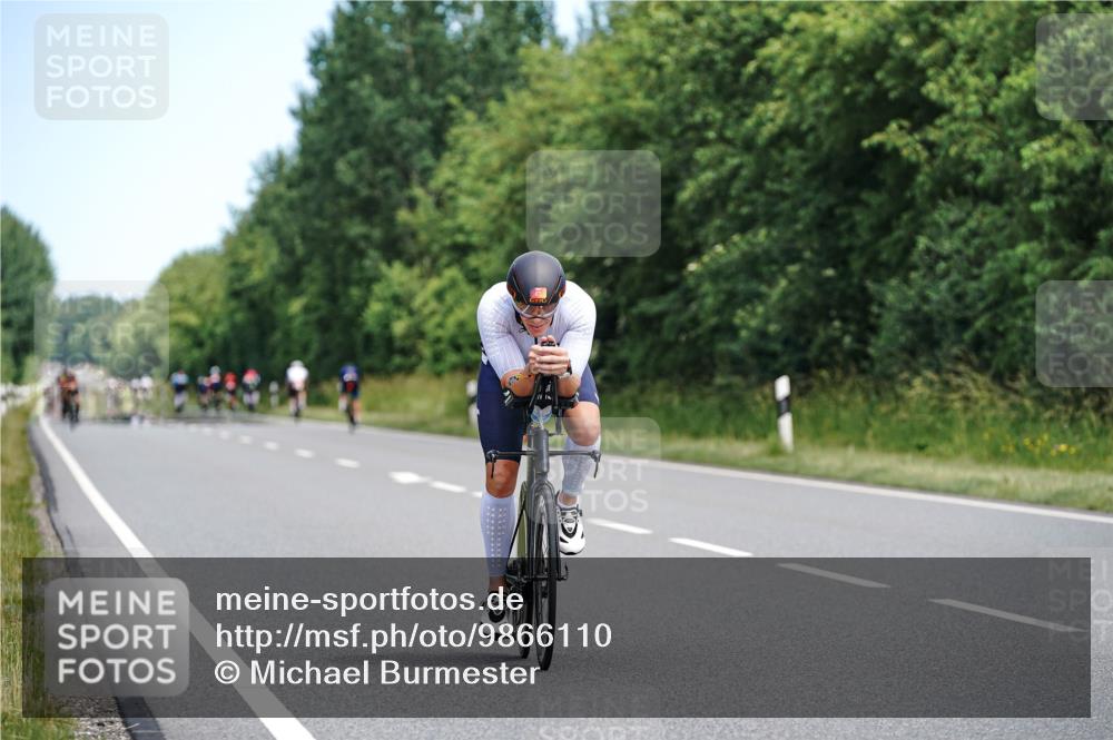 21.06.2026 - Viking Triathlon Michael Burmester http://msf.ph/oto/9866110 21.06.2026 12:03:44 Radfahren 66, 101, 194, 205, 247, 257, 261, 261, 270, 287, 331, 463, 465, 475 meine-sportfotos.de
