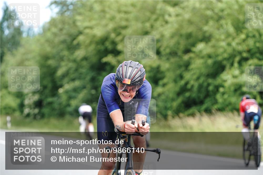 21.06.2026 - Viking Triathlon Michael Burmester http://msf.ph/oto/9866140 21.06.2026 12:04:00 Radfahren 116, 172, 205, 261, 465 meine-sportfotos.de