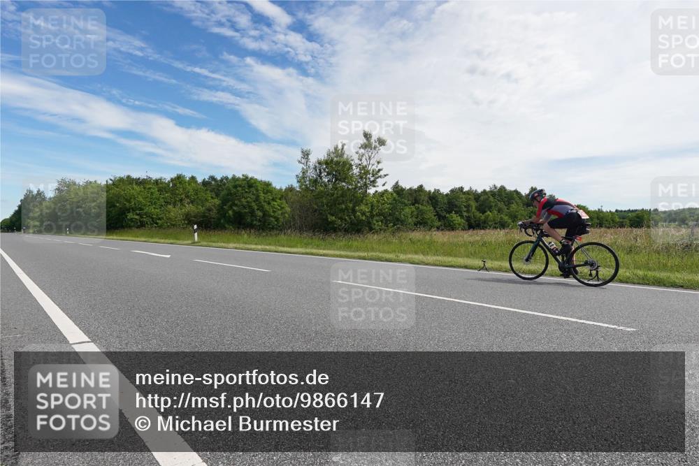 21.06.2026 - Viking Triathlon Michael Burmester http://msf.ph/oto/9866147 21.06.2026 11:24:08 Radfahren 5, 31, 46, 53, 142, 214, 239, 244, 364, 371, 441, 508, 643 meine-sportfotos.de