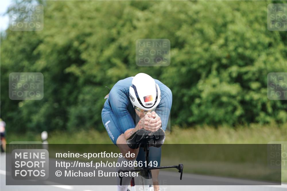 21.06.2026 - Viking Triathlon Michael Burmester http://msf.ph/oto/9866149 21.06.2026 12:04:31 Radfahren 73, 75, 78, 78, 96, 126, 172, 214, 252, 613, 613, 659, 659, 665 meine-sportfotos.de