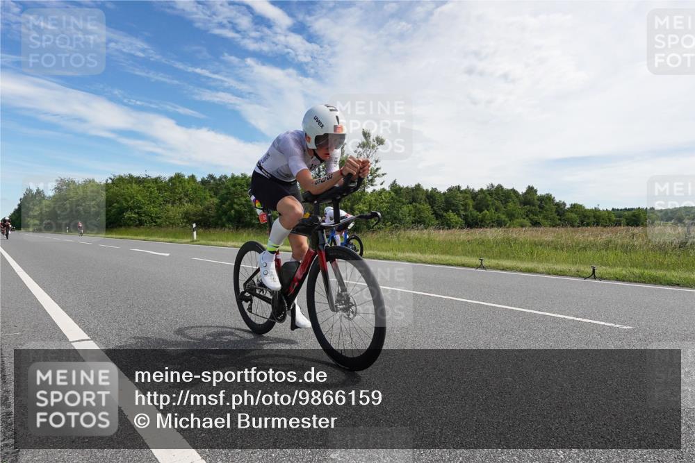 21.06.2026 - Viking Triathlon Michael Burmester http://msf.ph/oto/9866159 21.06.2026 11:24:15 Radfahren 16, 46, 53, 142, 214, 226, 239, 362, 364, 508 meine-sportfotos.de
