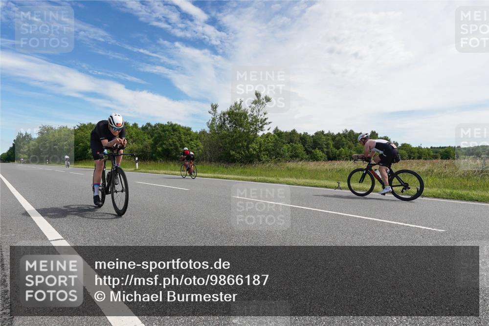 21.06.2026 - Viking Triathlon Michael Burmester http://msf.ph/oto/9866187 21.06.2026 11:24:25 Radfahren 16, 53, 89, 142, 182, 214, 226, 239, 362, 364, 424, 490, 634 meine-sportfotos.de