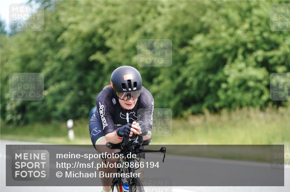 21.06.2026 - Viking Triathlon Michael Burmester http://msf.ph/oto/9866194 21.06.2026 12:05:01 Radfahren 83, 98, 142, 304, 380, 467, 542, 642, 645, 669 meine-sportfotos.de