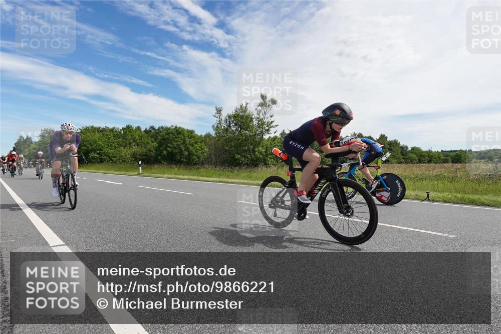 21.06.2026 - Viking Triathlon Michael Burmester http://msf.ph/oto/9866221 21.06.2026 11:24:43 Radfahren 55, 64, 68, 117, 182, 199, 255, 267, 386, 397, 413, 424, 490, 545, 612, 634 meine-sportfotos.de
