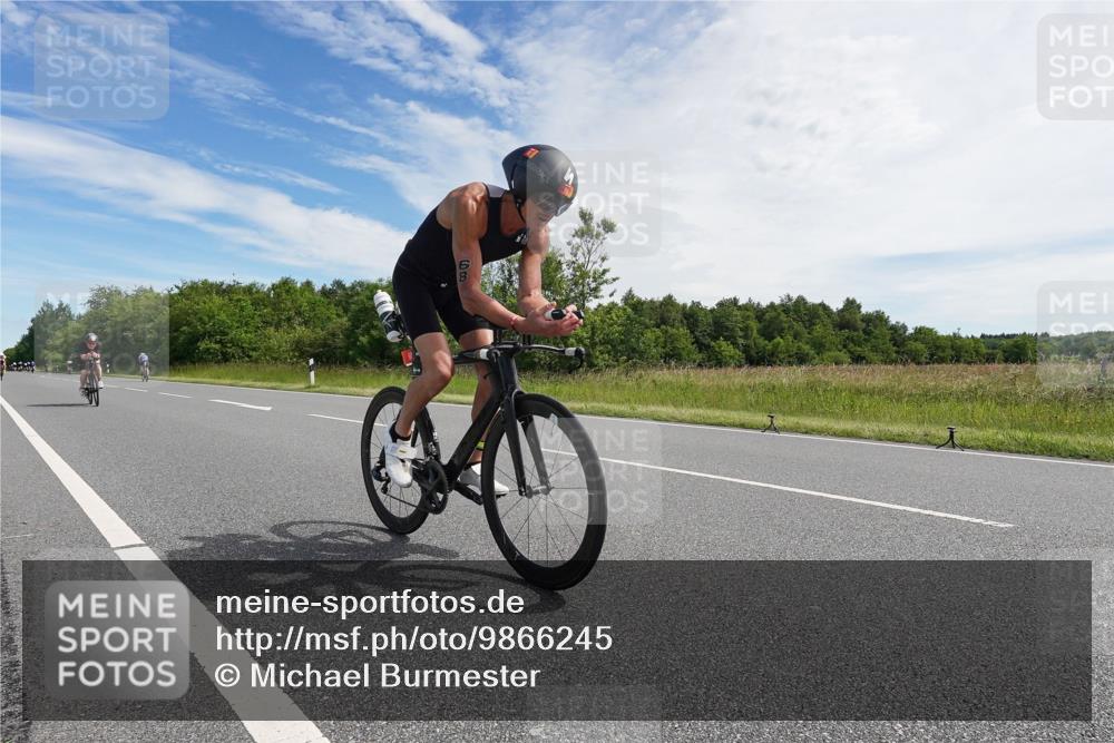 21.06.2026 - Viking Triathlon Michael Burmester http://msf.ph/oto/9866245 21.06.2026 11:24:46 Radfahren 55, 64, 68, 117, 182, 199, 255, 267, 386, 397, 413, 490, 502, 545, 612, 634 meine-sportfotos.de