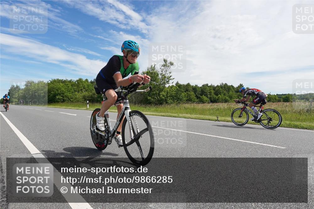 21.06.2026 - Viking Triathlon Michael Burmester http://msf.ph/oto/9866285 21.06.2026 11:25:33 Radfahren 81, 84, 113, 119, 132, 160, 176, 224, 256, 309, 347, 401, 426, 491, 565, 669 meine-sportfotos.de