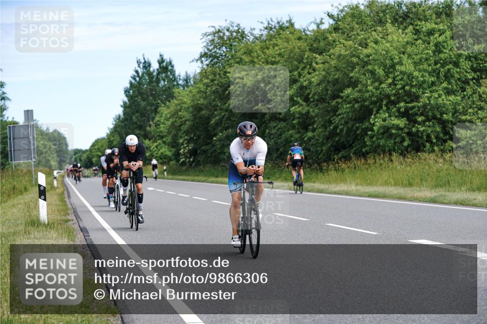 21.06.2026 - Viking Triathlon Michael Burmester http://msf.ph/oto/9866306 21.06.2026 12:05:35 Radfahren 16, 41, 53, 56, 86, 94, 132, 136, 165, 189, 198, 219, 239, 256, 282, 289, 304, 364, 382, 407, 429, 442, 456, 546, 634, 668, 670 meine-sportfotos.de