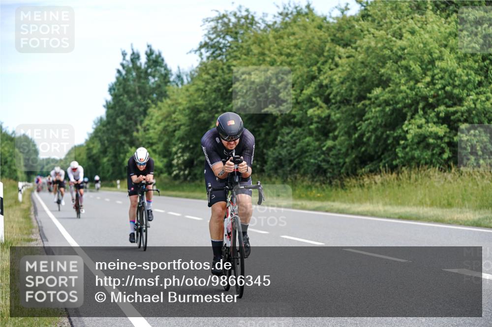 21.06.2026 - Viking Triathlon Michael Burmester http://msf.ph/oto/9866345 21.06.2026 12:05:44 Radfahren 16, 56, 58, 94, 165, 198, 256, 282, 289, 382, 456, 546, 625, 634, 670 meine-sportfotos.de