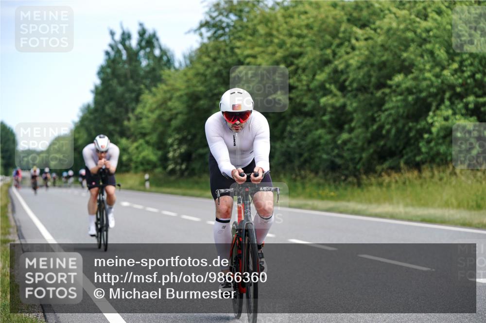 21.06.2026 - Viking Triathlon Michael Burmester http://msf.ph/oto/9866360 21.06.2026 12:05:47 Radfahren 16, 56, 58, 165, 256, 282, 289, 382, 546, 625, 670 meine-sportfotos.de